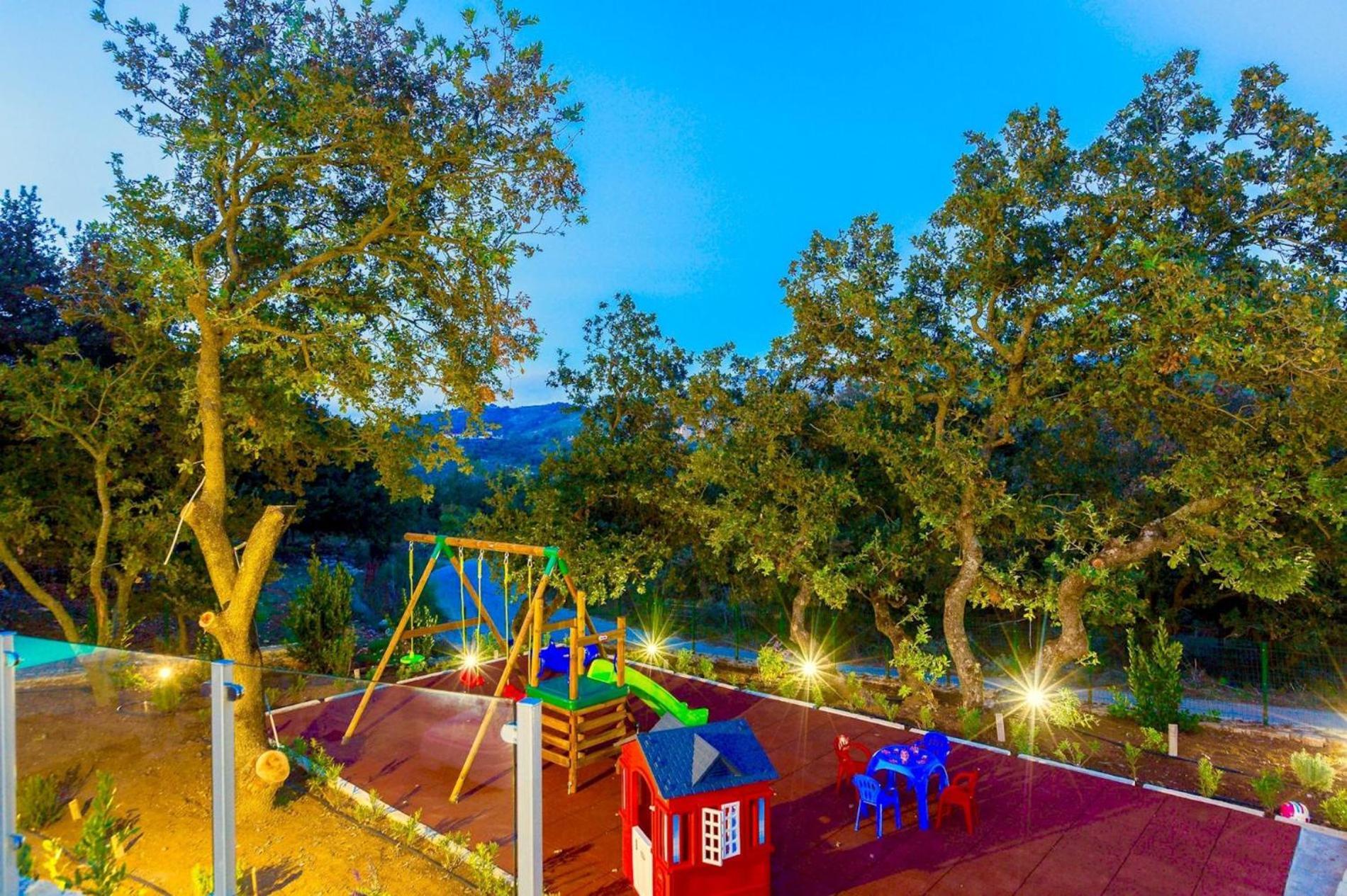 Villa Trules Fotinos ภายนอก รูปภาพ